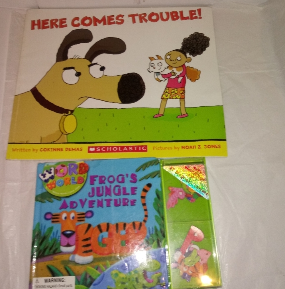 Children's early level reading books 2 pk